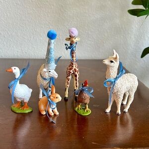 Farm animals reserve for Dominque